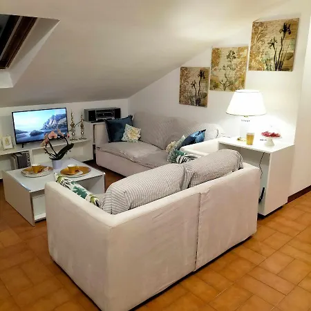 Milordo アパート グッビオ